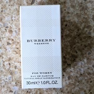 Burberry weekend perfume